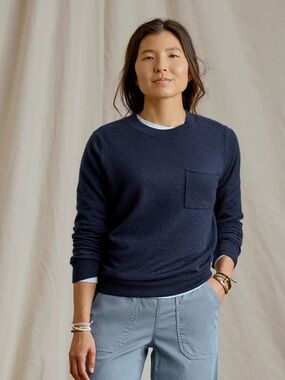 Orvis Featherweight Cashmere Navy Crewneck Sweater with Chest Pocket Size Small